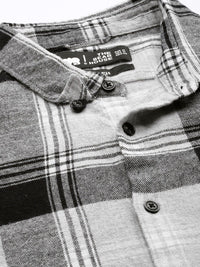 THE BEAR HOUSE Men Grey & Black Pure Cotton Classic Slim Fit Checked Casual Flannel Shirt