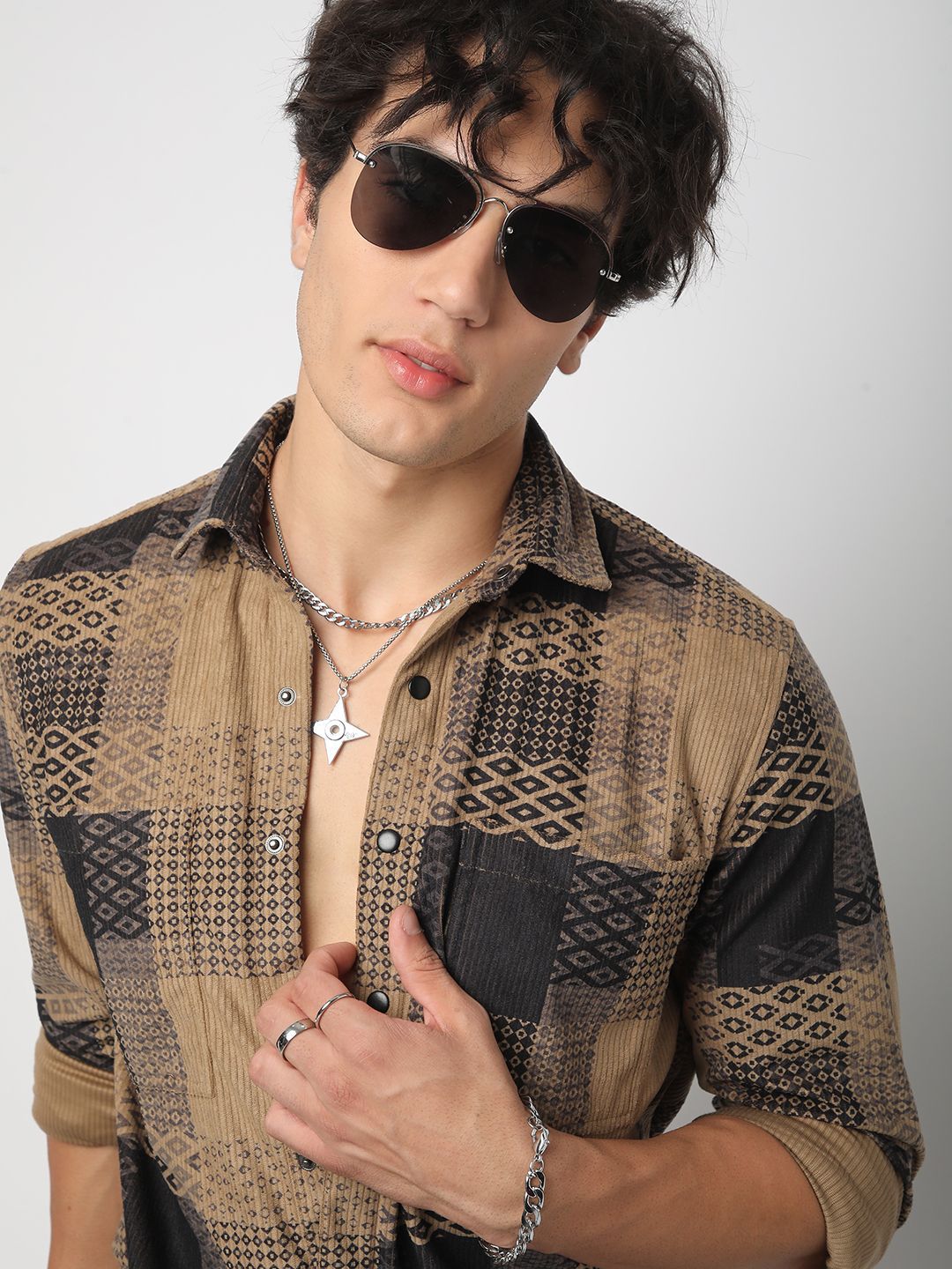 VASTRADO Men Classic Spread Collar Geometric Printed Cotton Slim Fit Casual Shirt