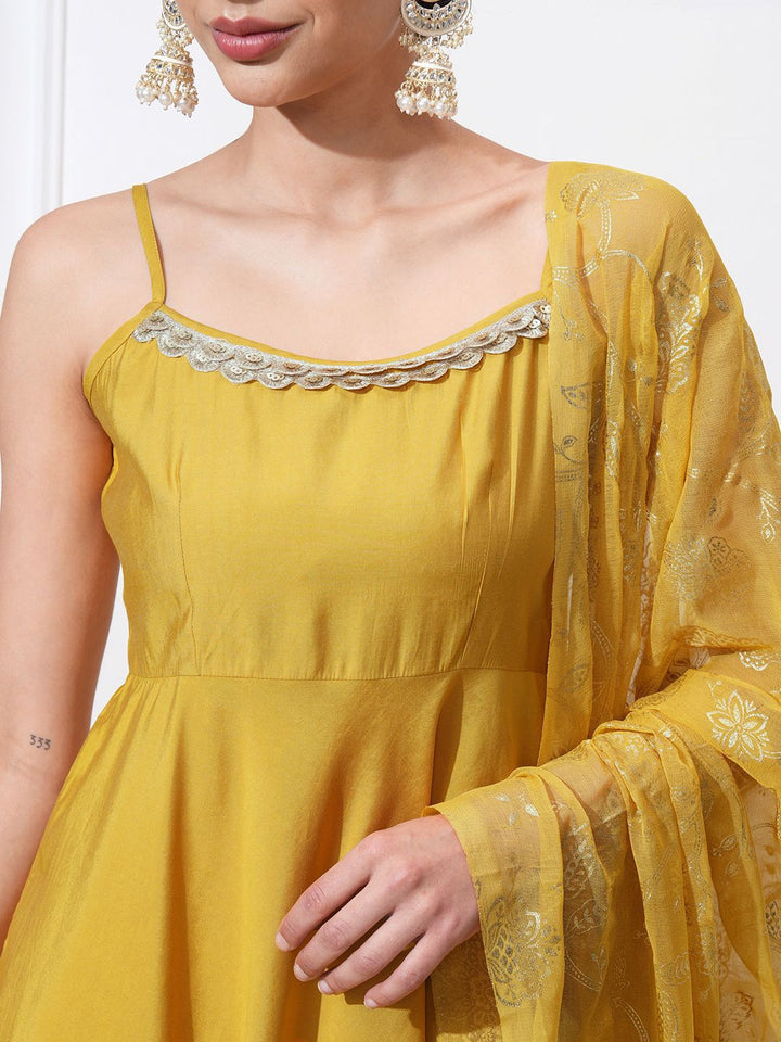 Vishudh Women Regular Kurta with Trousers & With Dupatta