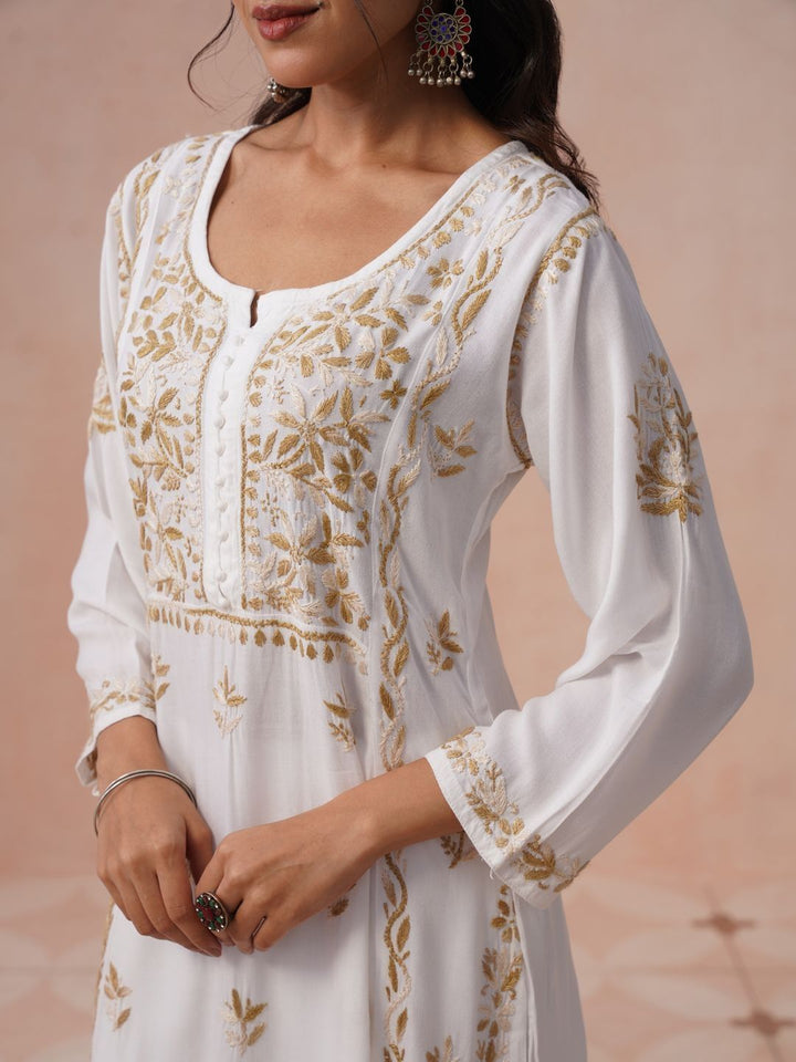 House of Chikankari Women Embroidered Chikankari Kurta