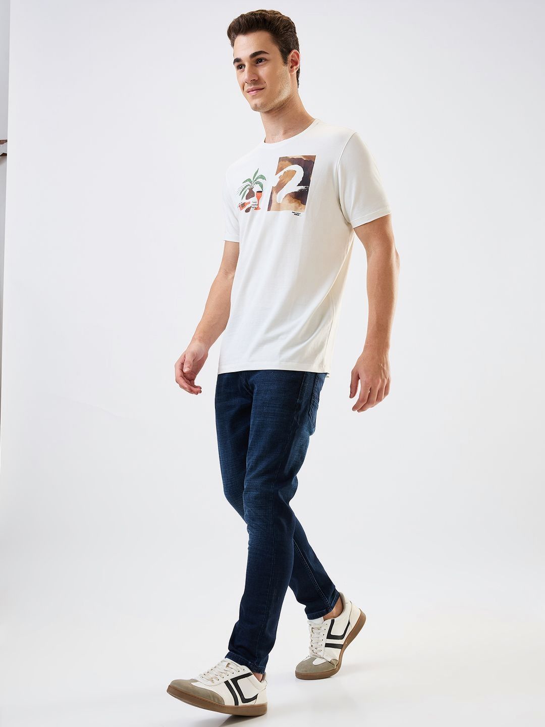 SPYKAR Men Graphic Printed Round Neck Cotton Slim Fit T-shirt