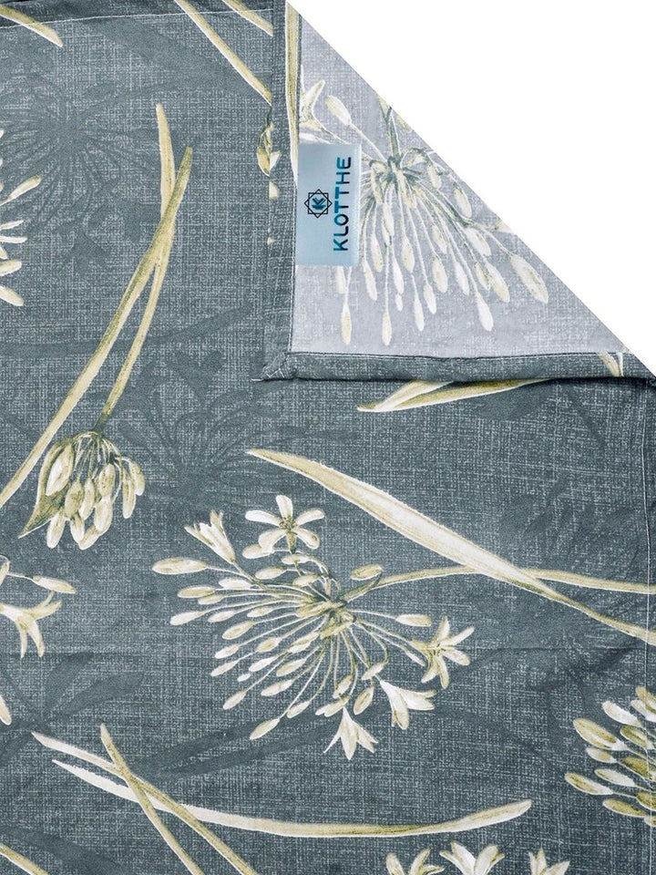 KLOTTHE Green Floral  Printed 300 TC Double Bedsheet with 2 Pillow Covers