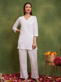 HOUSE OF KARI Floral Embroidered V-Neck Cotton Chikankari Short Kurta