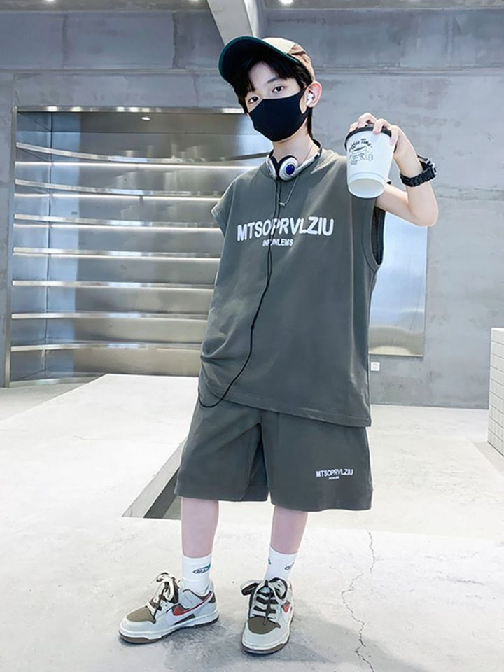 YK Boys Printed Round Neck T-Shirt With Shorts