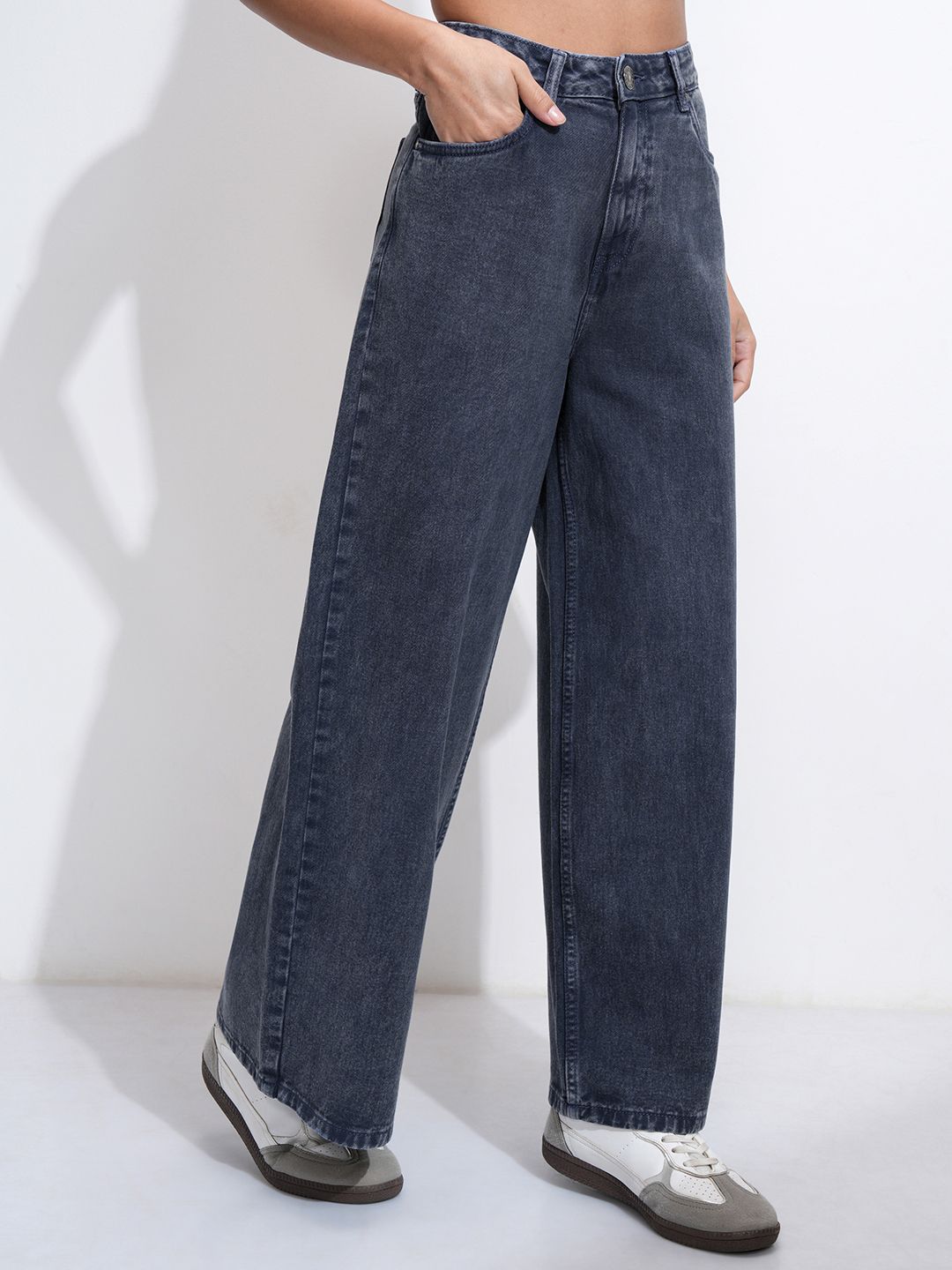 Tokyo Talkies Women Denim Pant Bell Bottom