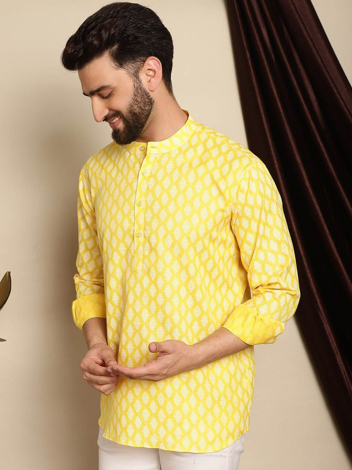 Anouk Floral Printed Lengan Panjang Cotton Patchwork Kurta Pendek