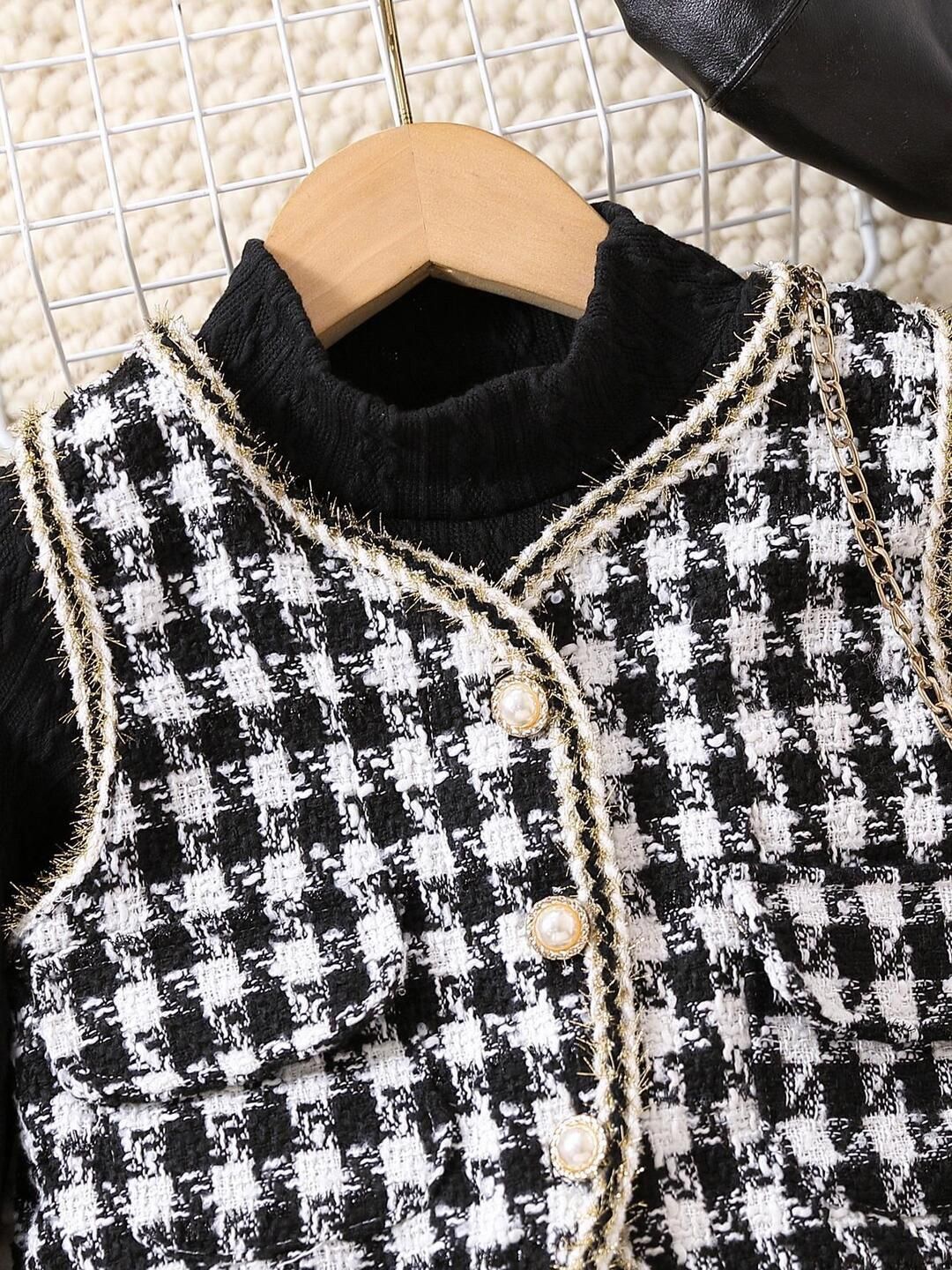 Pakaian yang diperiksa YK Fit & Flare