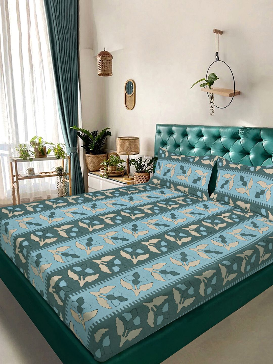 KLOTTHE Multicoloured Floral 300 TC King Bedsheet with 2 Pillow Covers