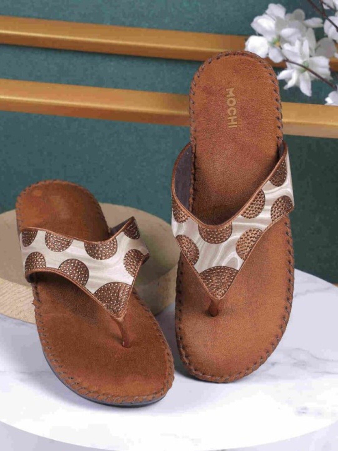 Mochi Women Open Toe Flats