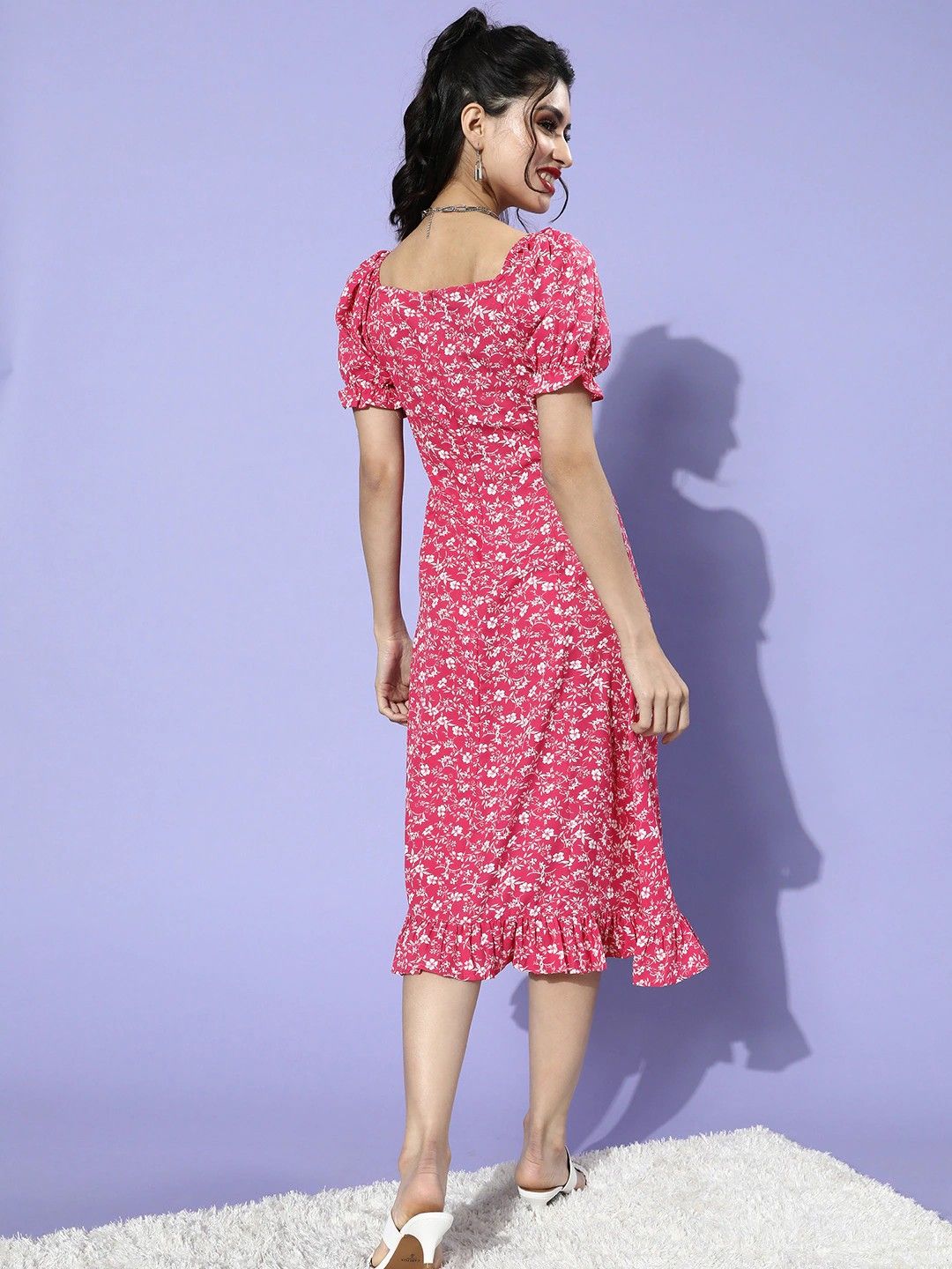 Berrylush Fuchsia & White Floral Puff Sleeves Crepe A-Line Midi Dress