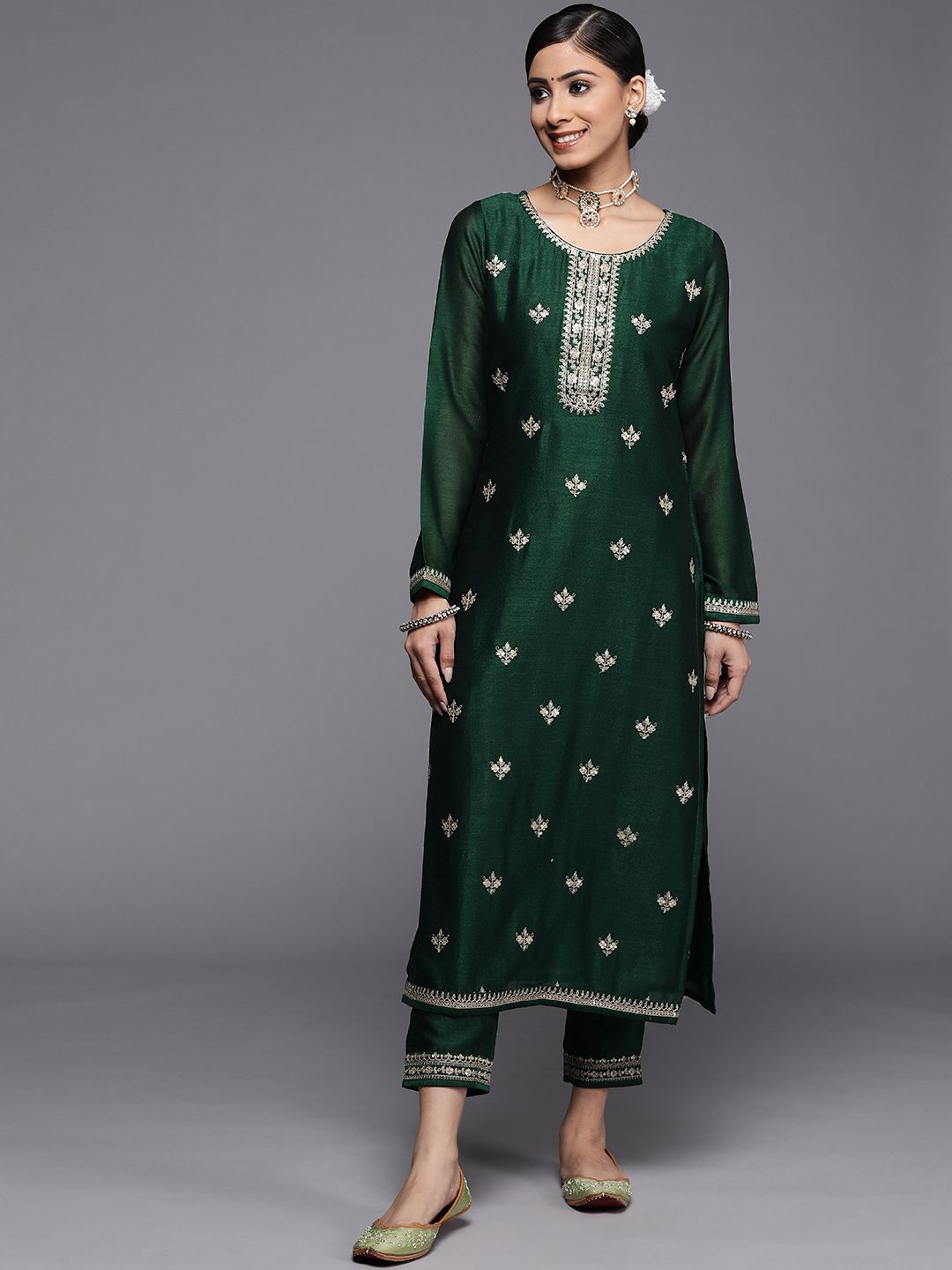 Libas Women Green & White Yoke Design Floral Motifs Straight Kurta