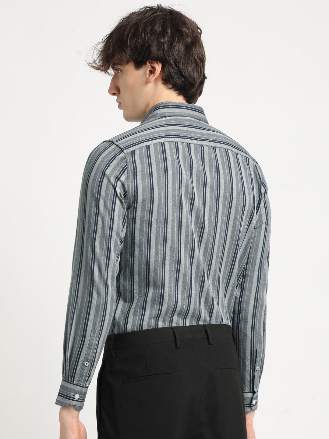 THE BEAR HOUSE Tailored Fit Long Sleeves Spread Collar Cotton Opaque Striped Formal Shirt