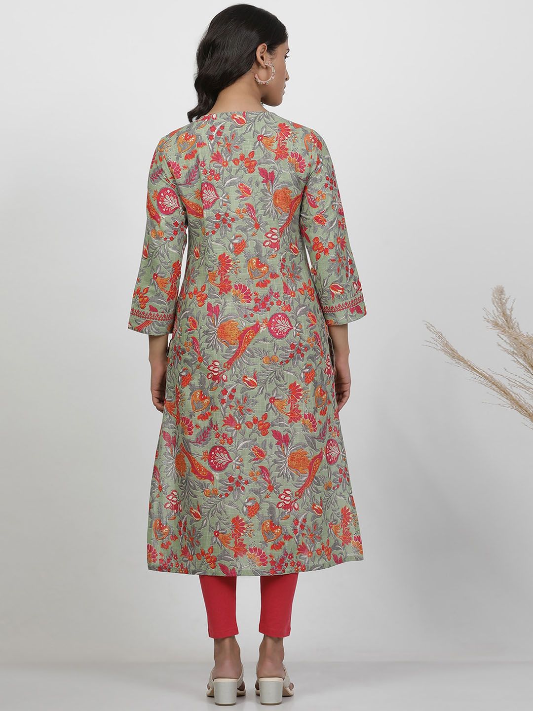 W Floral Printed V-Neck Pure Cotton Straight Kurta
