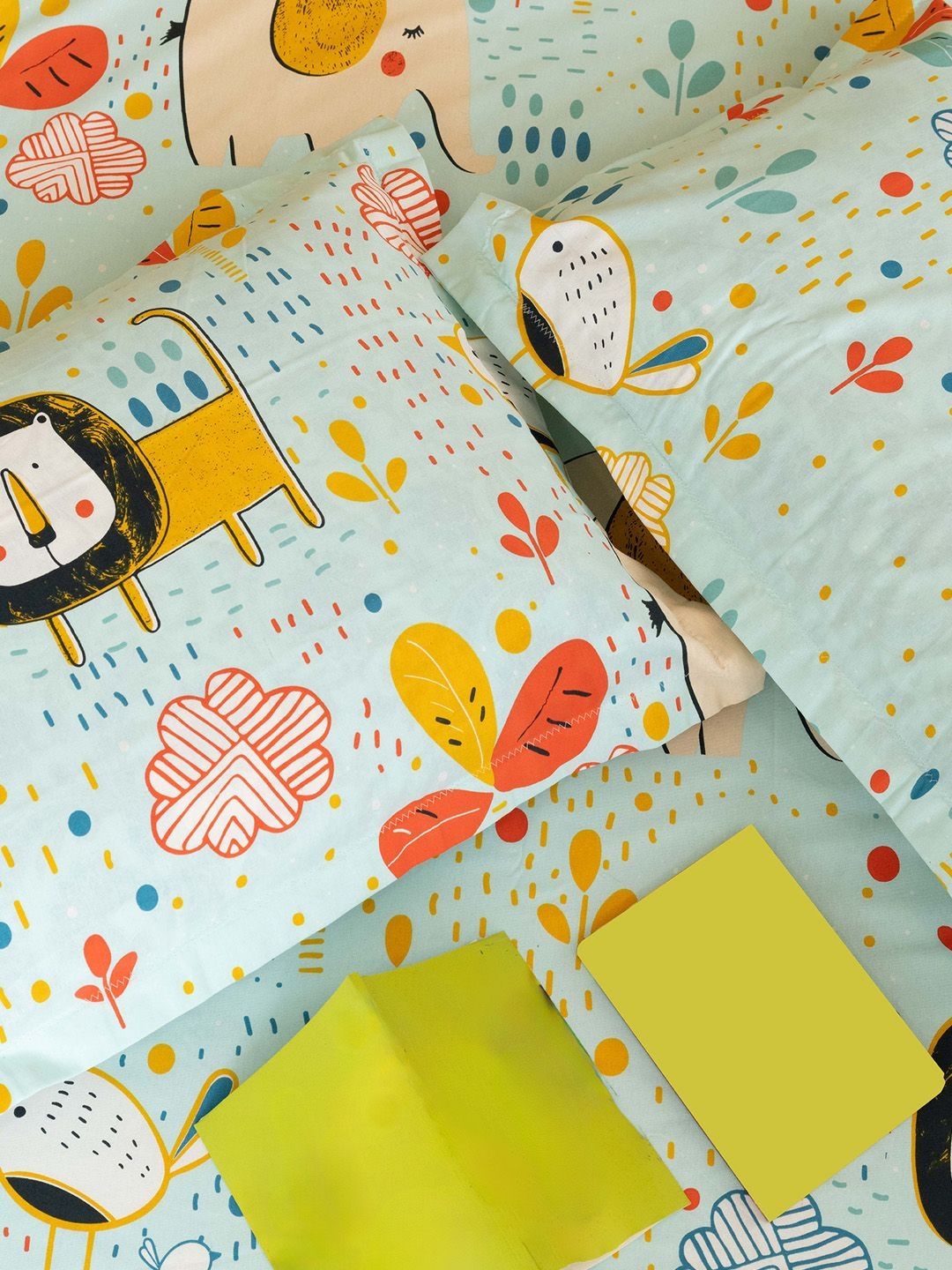 URBAN SPACE Blue & Red Cartoon Characters 200 TC Cotton Queen Bedsheet & 2 Pillow Covers