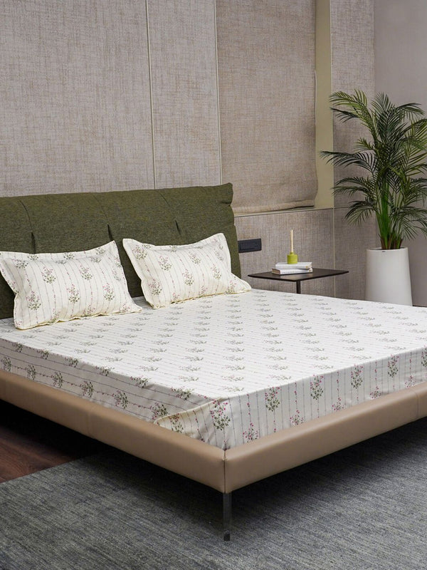 URBAN SPACE  White & Pink Floral 200 TC King Bedsheet with 2 Pillow Covers