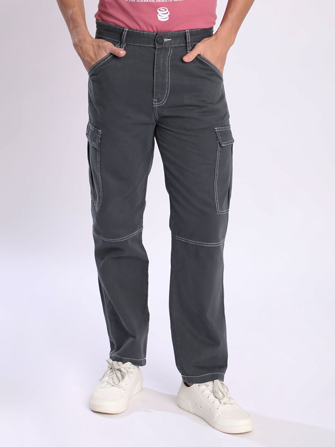 Bene Kleed Men Relaxed Pure Cotton Contrast Stitch Cargos Trousers
