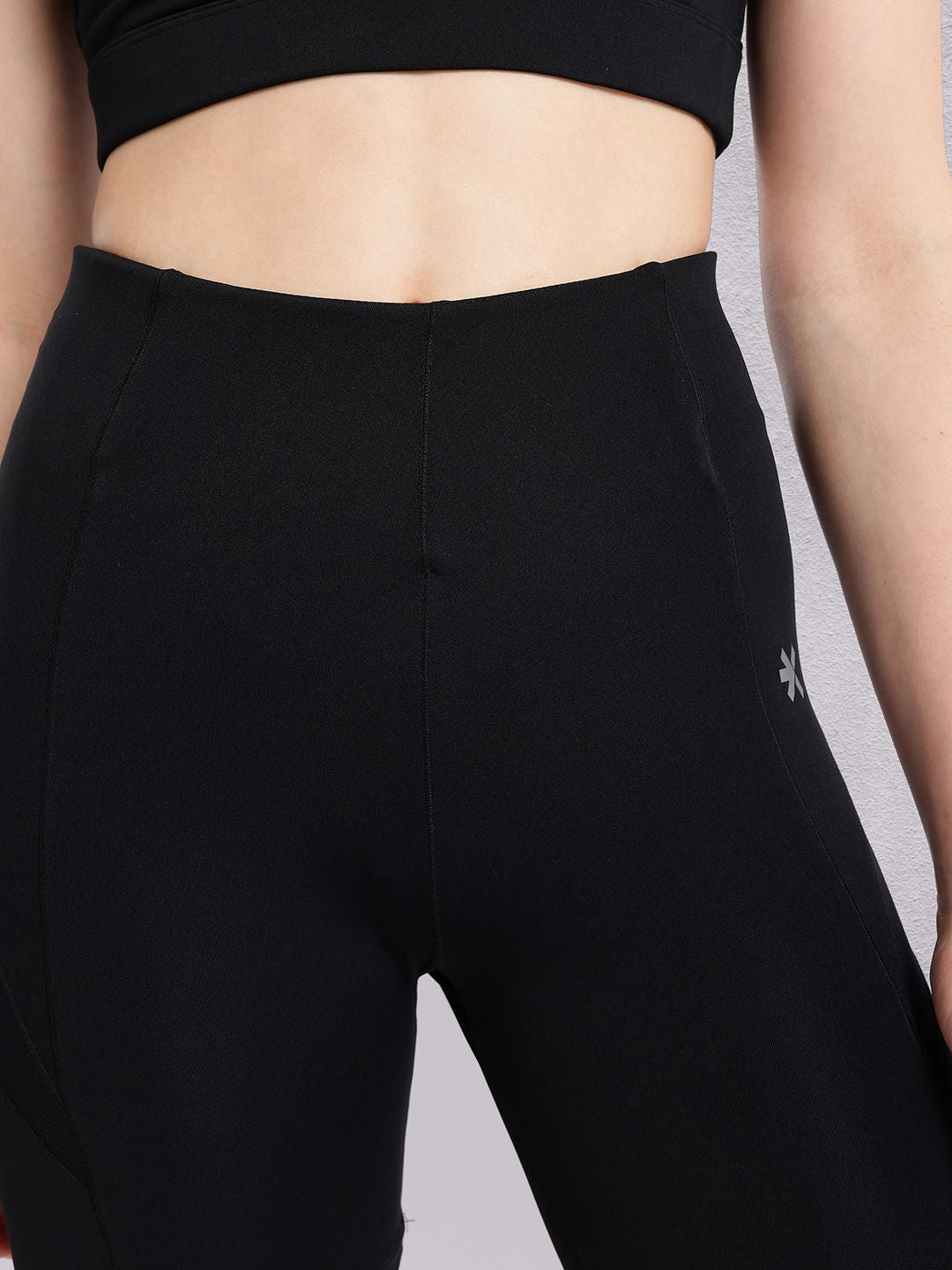 HRX by Hrithik Roshan Women Mid-Rise Above Knee Running Tights with Reflective Elements