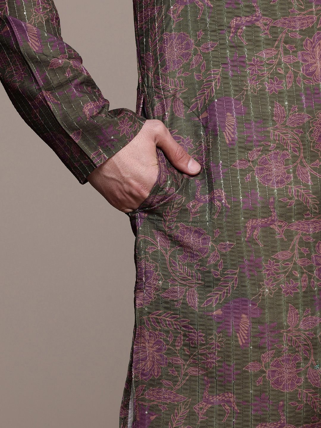 House of Pataudi Jashn Floral Printed Sequinned Indie Florals Kurta