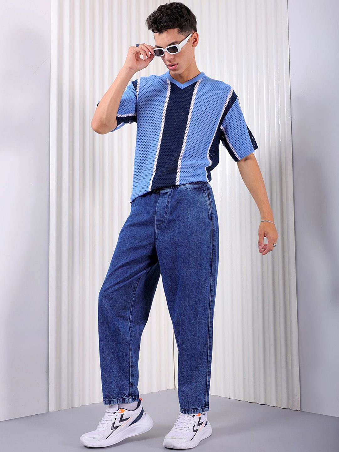 The Indian Garage Co Men Baggy Fit Cotton Elasticated Waist Jeans