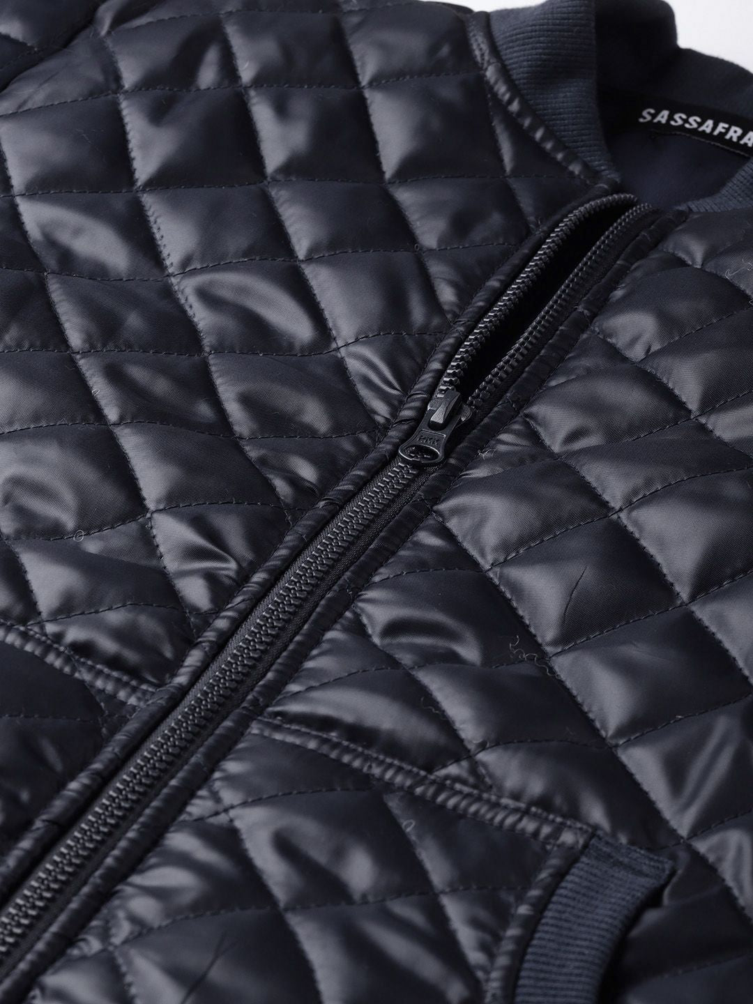 SASSAFRAS Women Navy Blue Solid Quilted Jacket