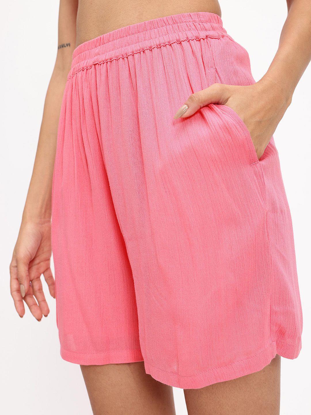 DressBerry Summery Darling Crinkled Shorts