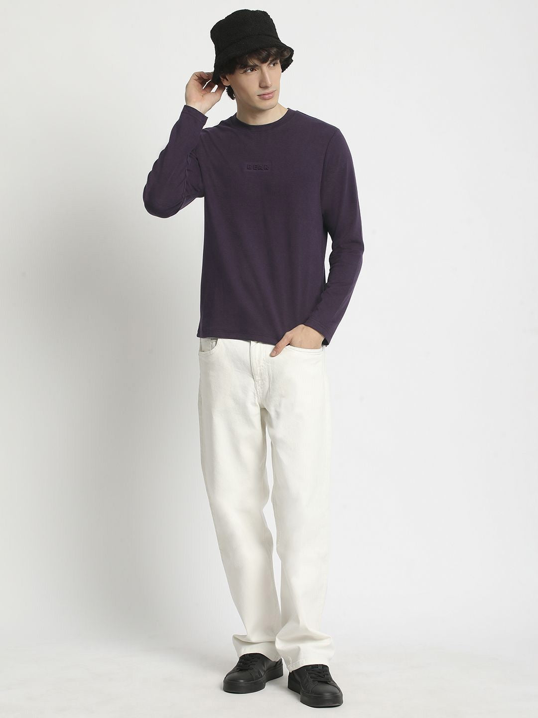 THE BEAR HOUSE Men Round Neck Solid T-shirt