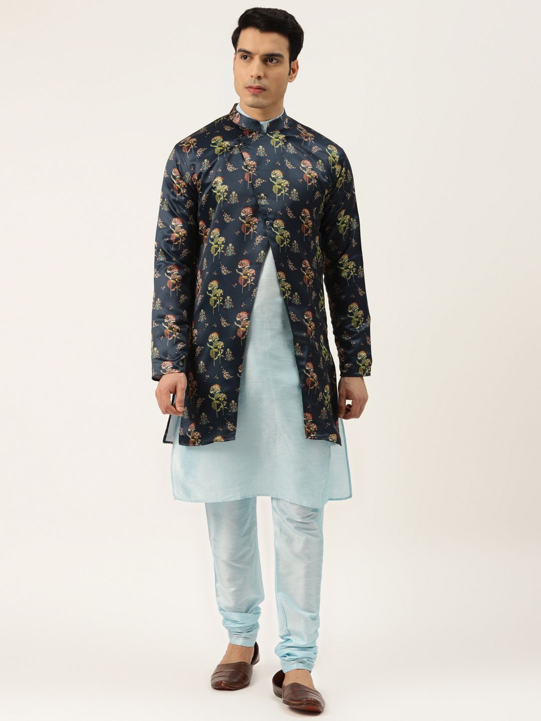 SOJANYA Men Blue Solid Kurta Set With Printed Jacket