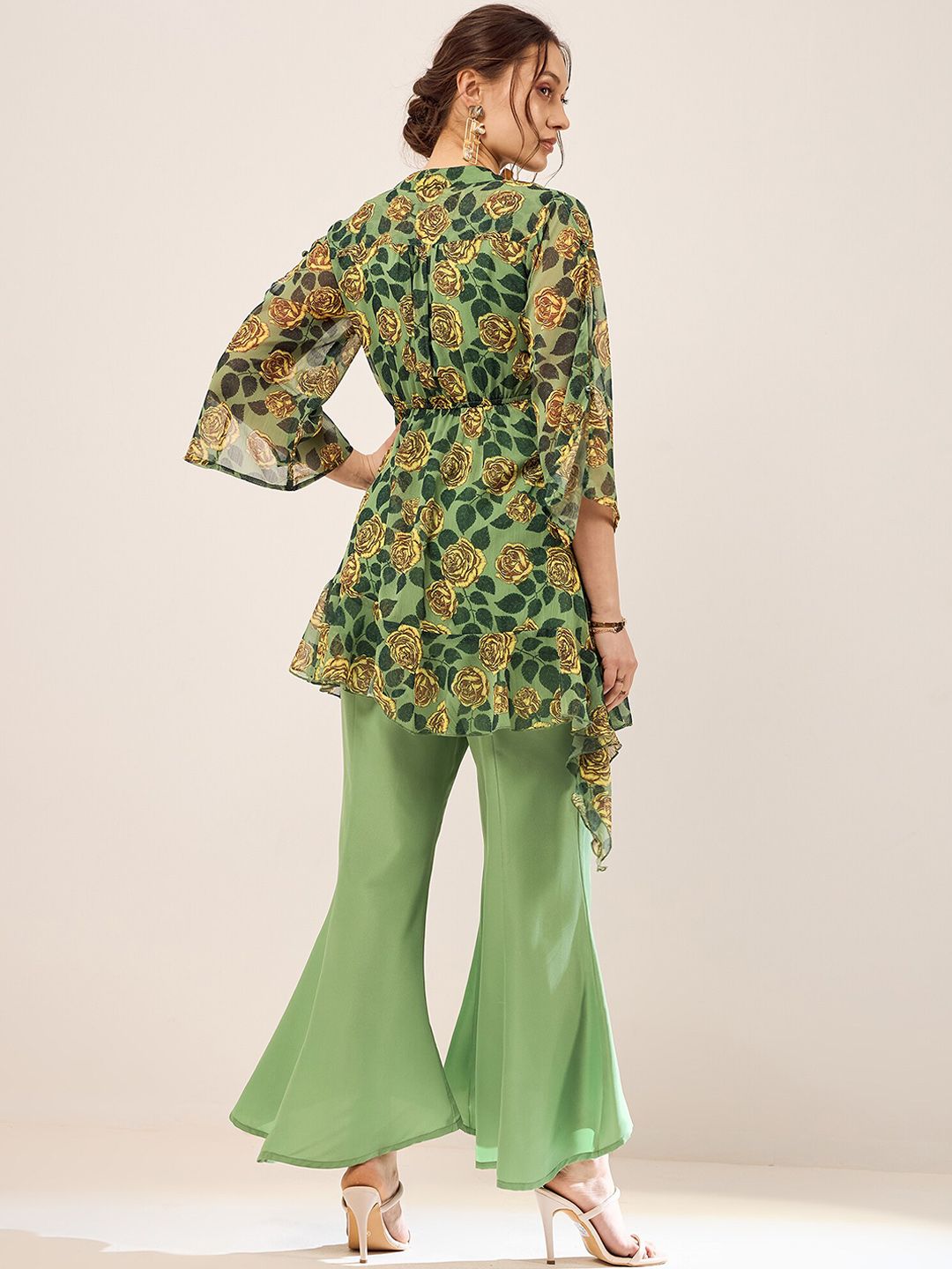 Antheaa Green Floral Printed Mandarin Collar Flared Sleeves Co-Ords