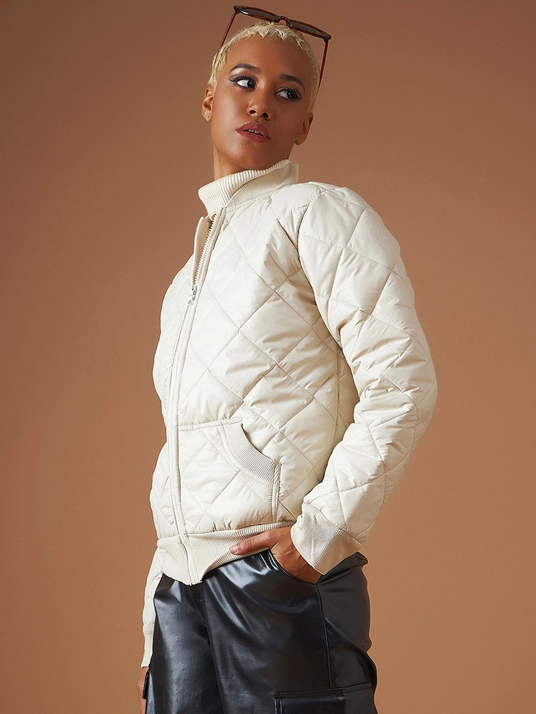SASSAFRAS Mock Collar Quilted Jacket