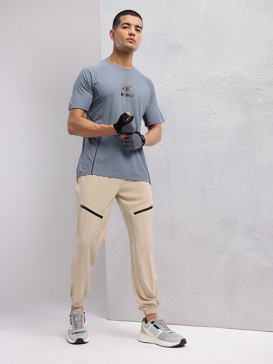 HRX by Hrithik Roshan Men Mid-Rise Rapid-Dry Training Joggers with Zip Detailing