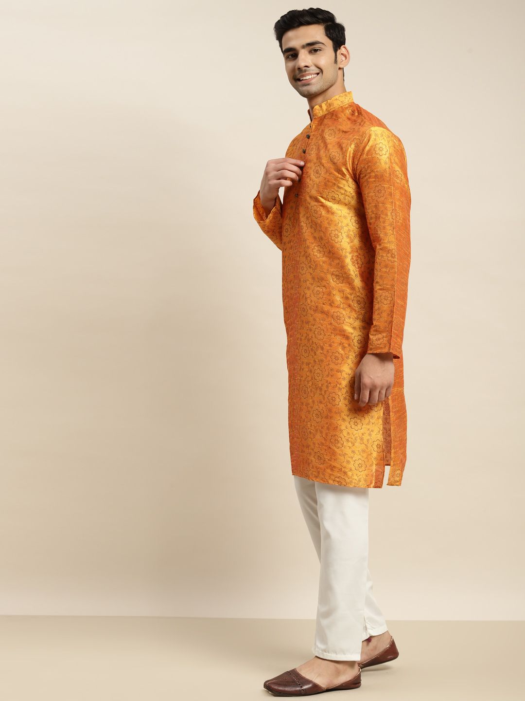 SOJANYA Men Orange Ethnic Motifs Printed Kurta & Churidar Comes with a Nehru Jacket