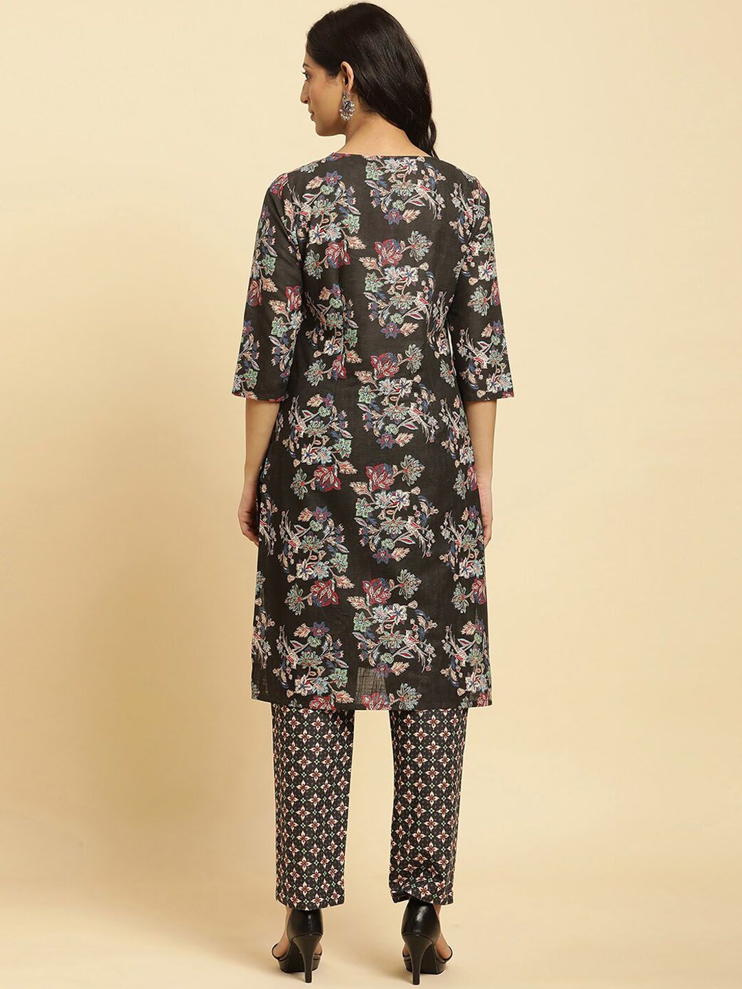 W Floral Printed Regular Pure Cotton Straight Kurta with Trousers
