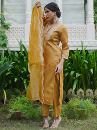Indo Era Women Ethnic Motifs Embroidered Thread Work Kurta with Trousers With Dupatta