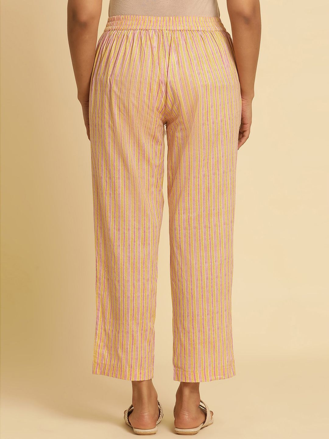 W Women Geometric Printed Straight Fit Pure Cotton Ethnic Trousers