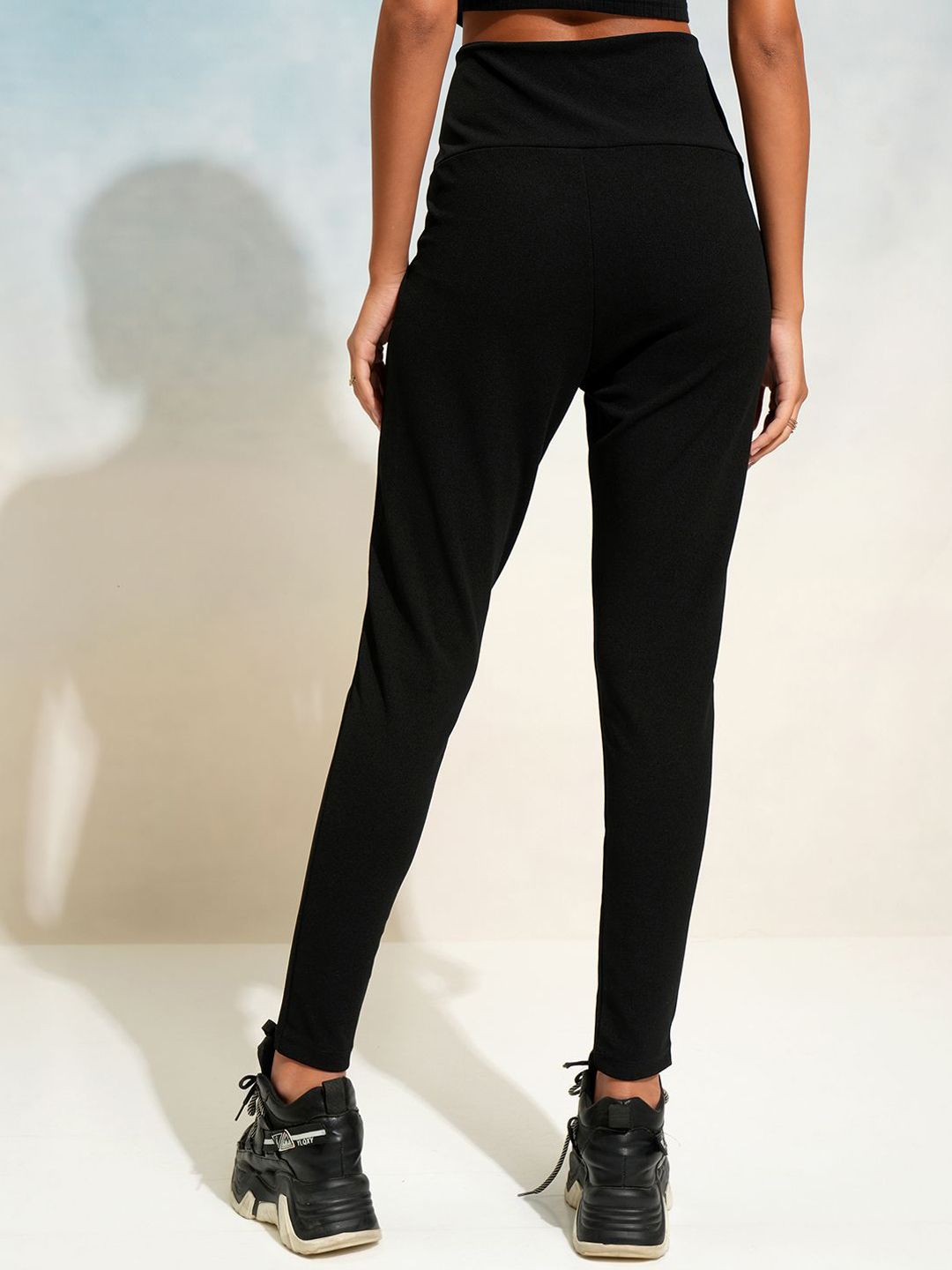Tokyo Talkies Women Skinny Fit High-Rise Trousers