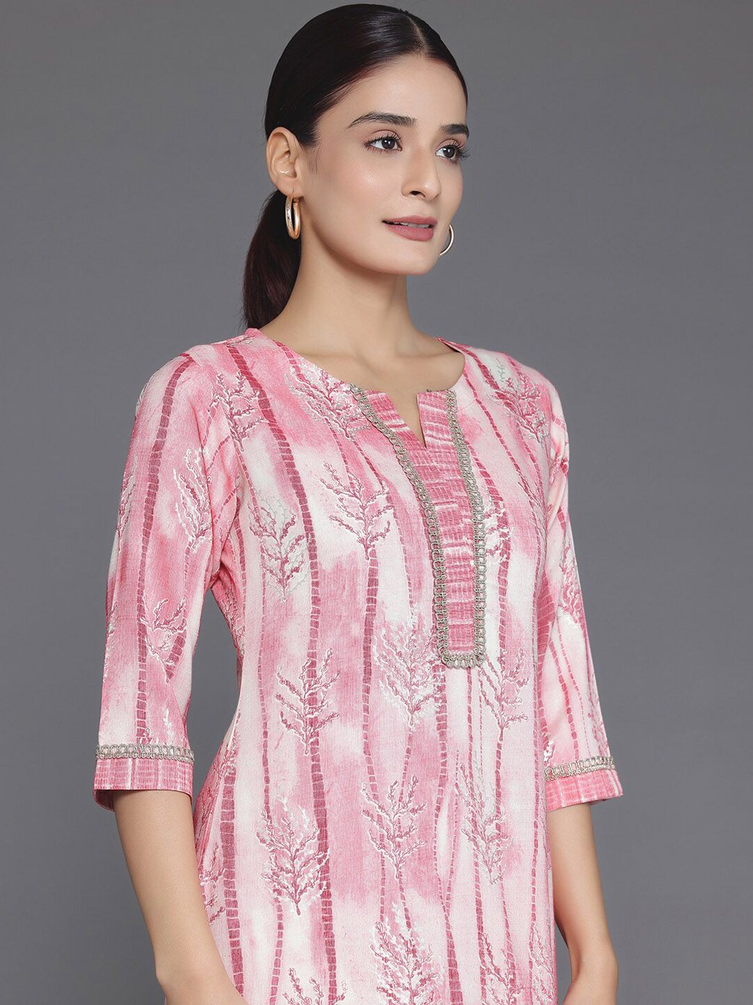 Libas Printed Regular Kurta with Trouser