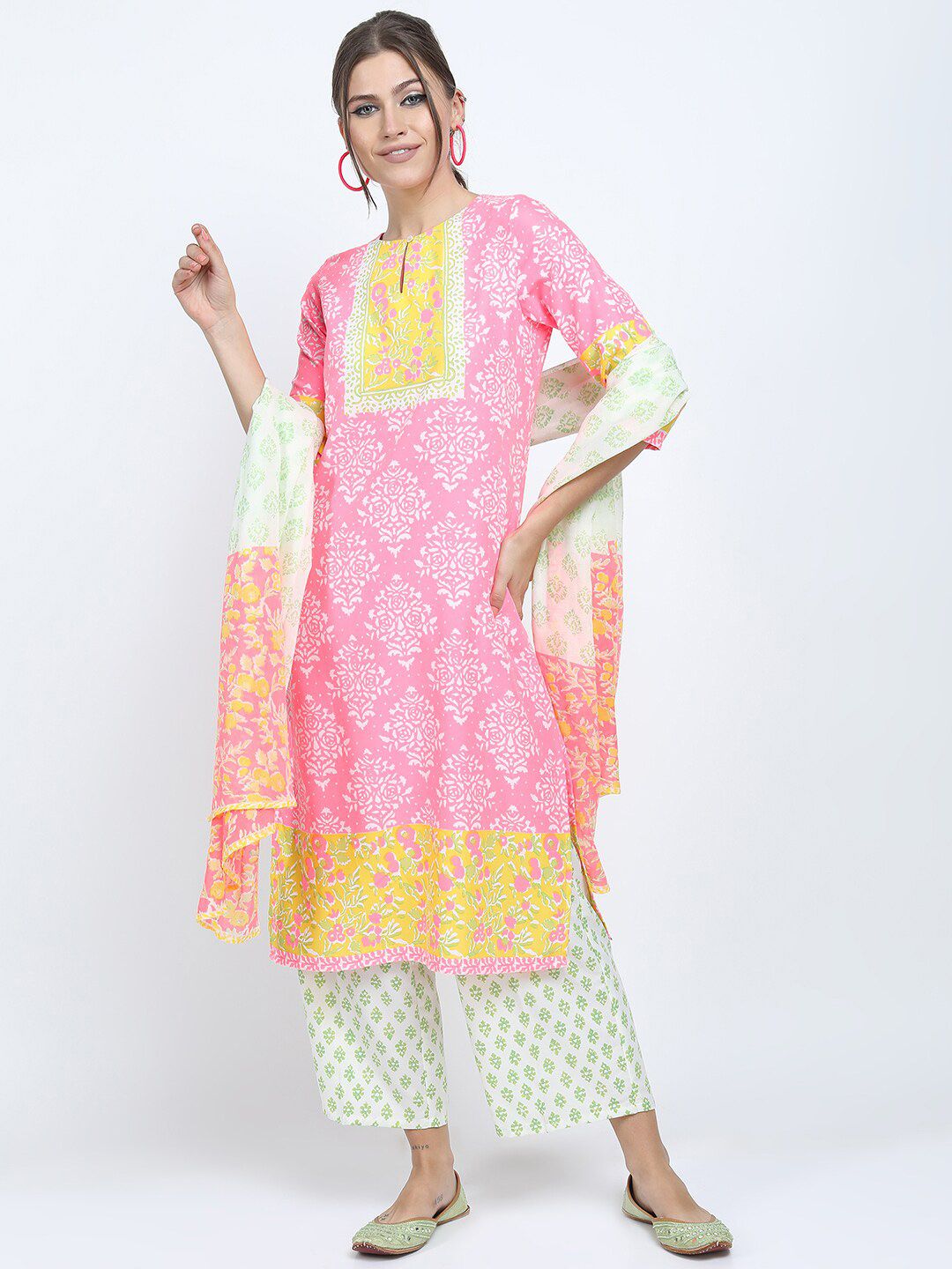 Vishudh Women Pink Floral Printed Kurta with Palazzos & With Dupatta