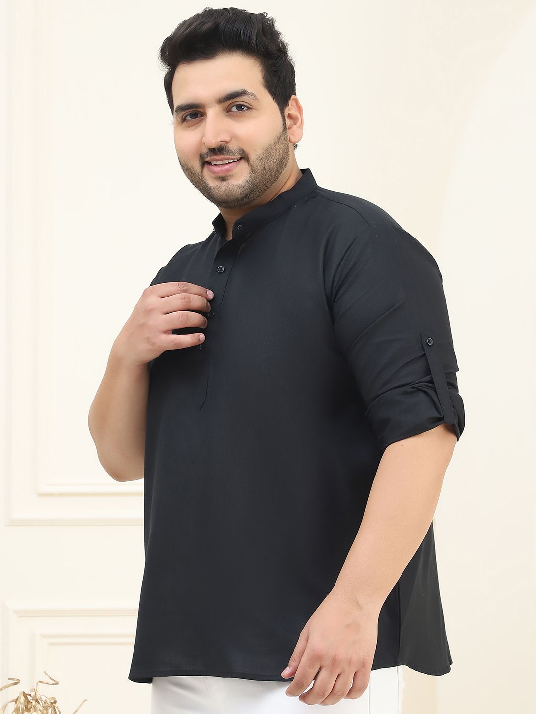 SOJANYA PLUS Lelaki Plus Saiz Hitam Kapas Tulen Solid Kurta Lurus