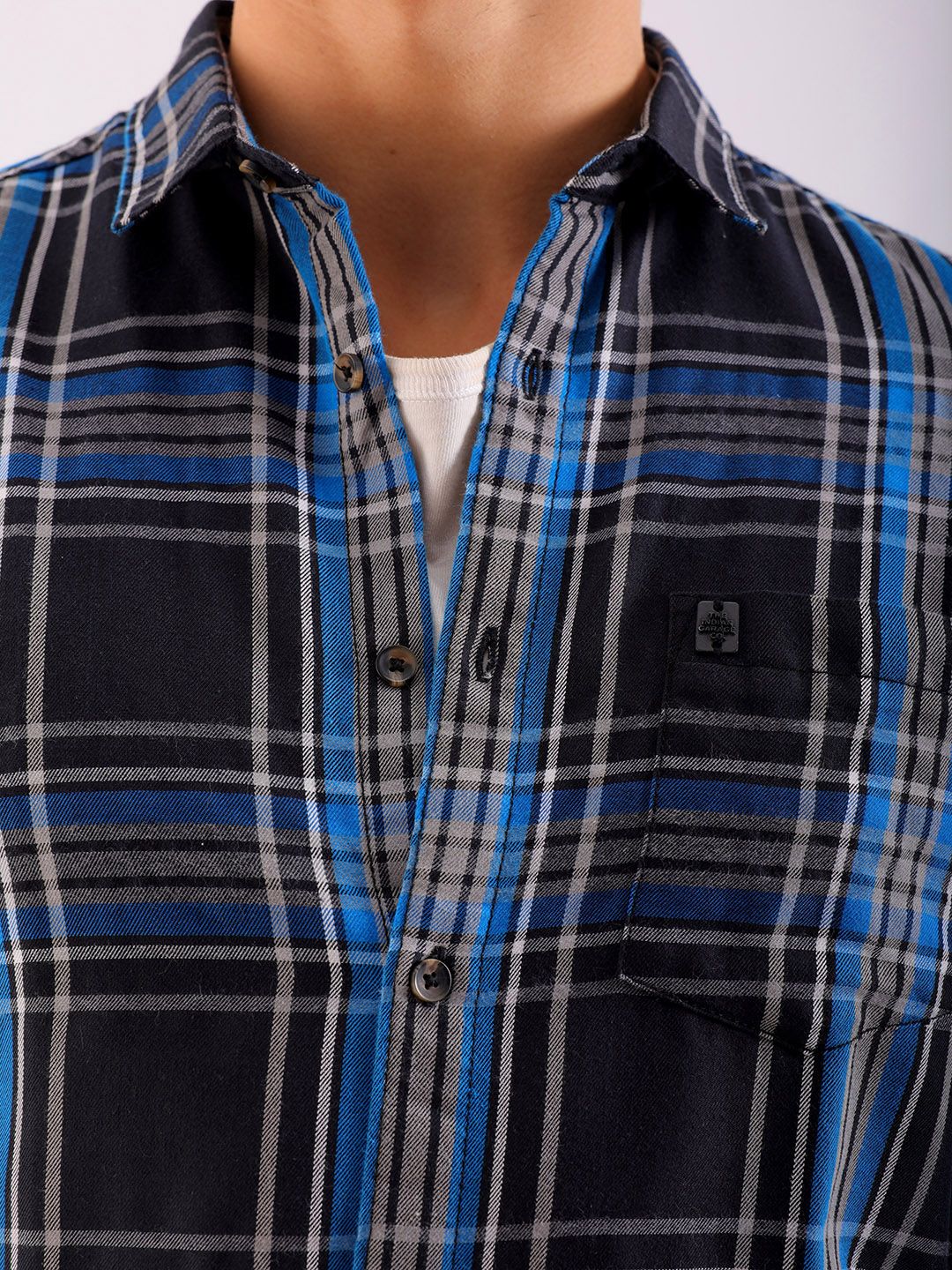The Indian Garage Co Men Black & Blue Checked Pure Cotton Casual Shirt