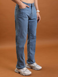 HIGHLANDER Men Straight Fit Mid-Rise Clean Look Light Fade Stretchable Jeans