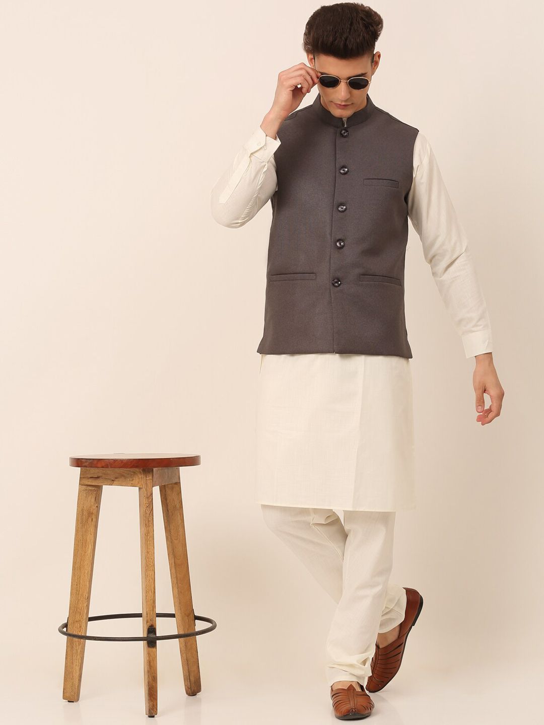 Jompers Men Charcoal Solid Nehru Jacket