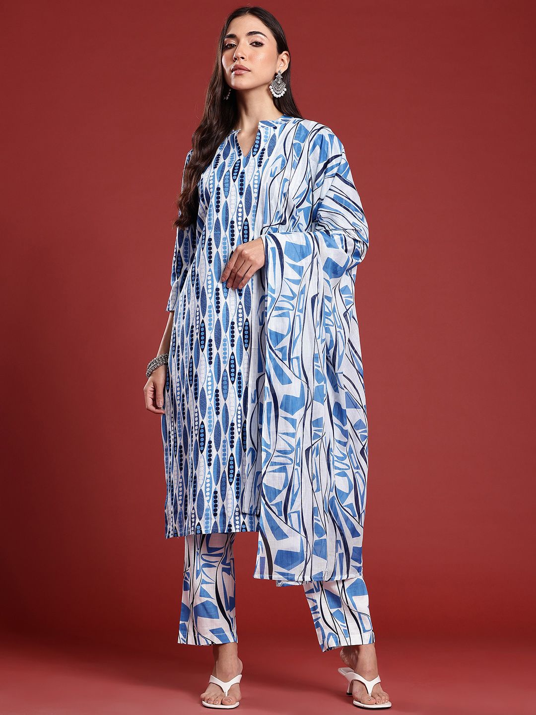 Anouk Geometric Motifs Printed Band Collar Straight Kurta with Trousers & Dupatta