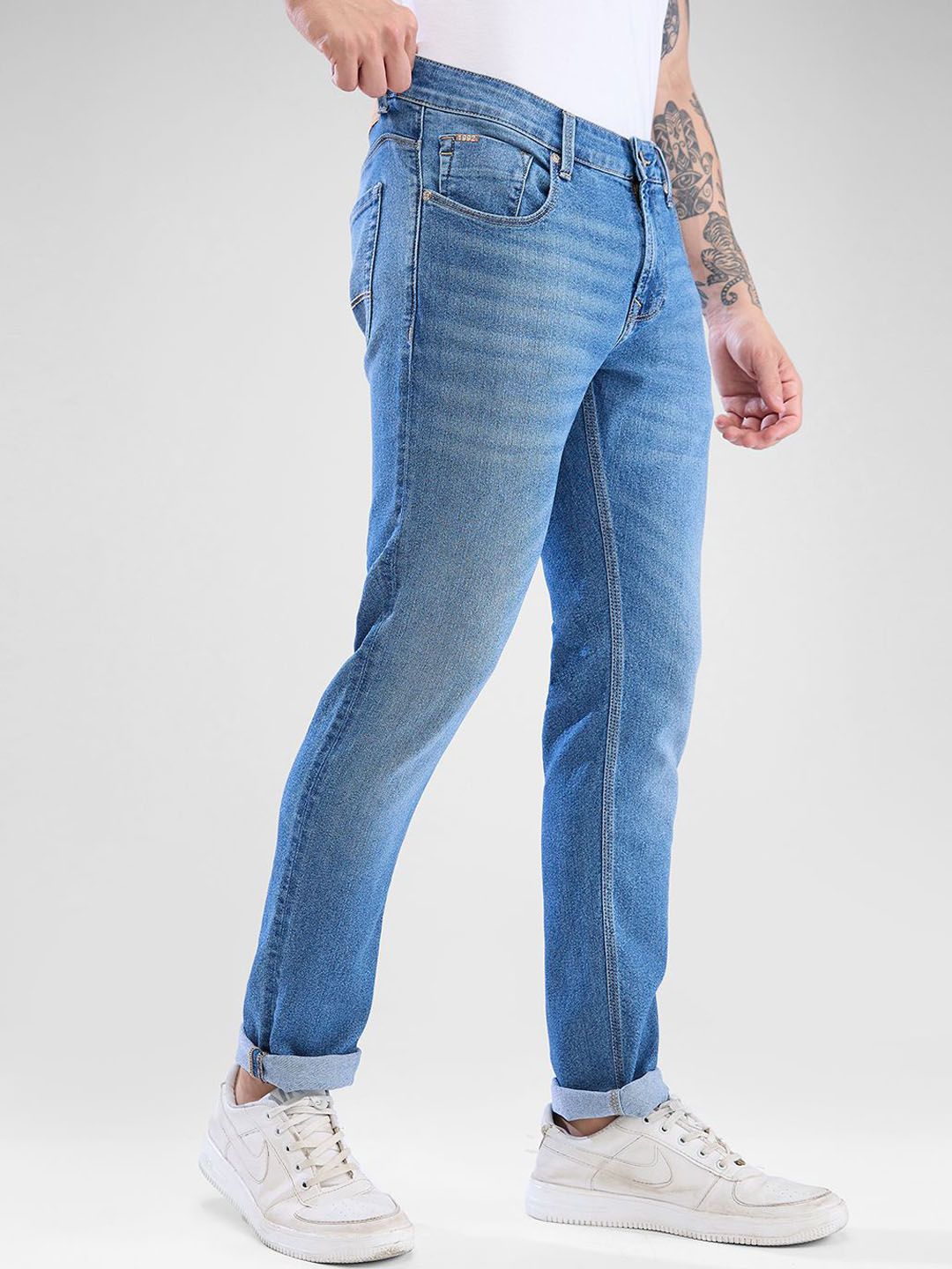 SPYKAR Men Slim Fit Low-Rise Heavy Fade Clean Look Stretchable Jeans