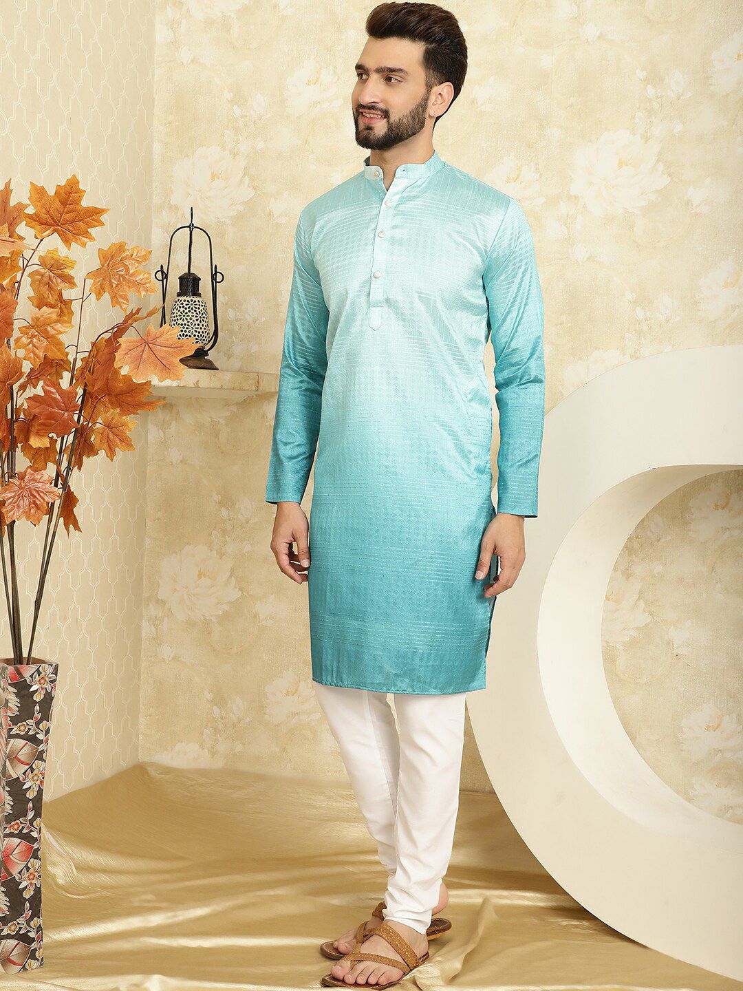 SOJANYA Kurta Tenunan Geometrik Dengan Churidar