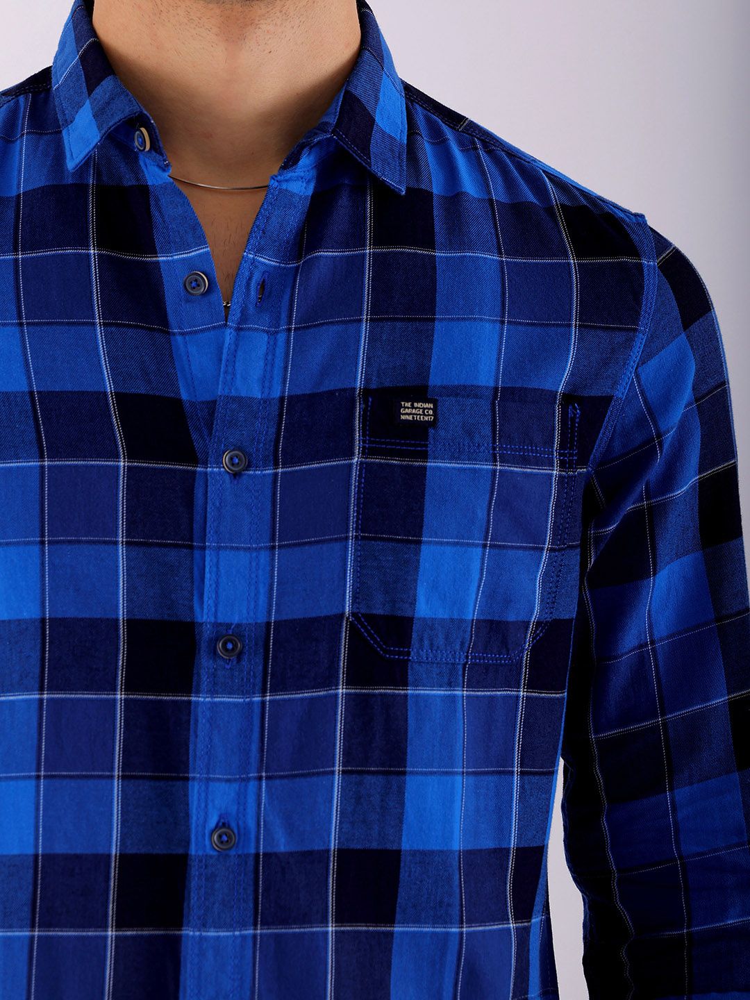 The Indian Garage Co Men Blue Slim Fit Checked Casual Shirt