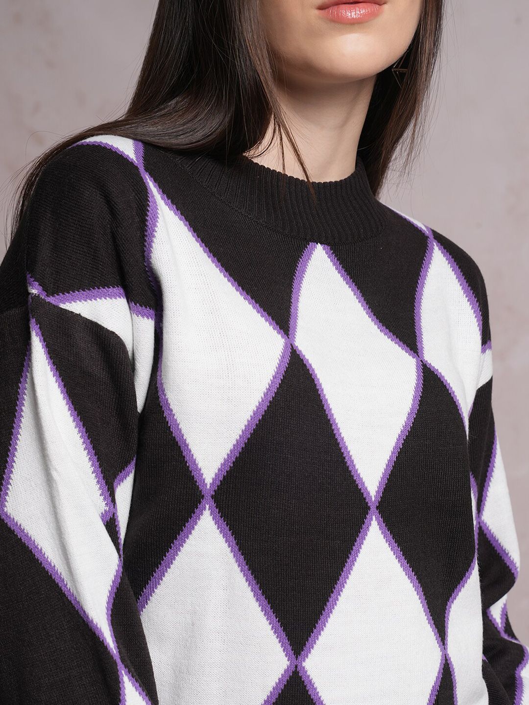 Tokyo Talkies Black Geometric Printed Acrylic Pullover