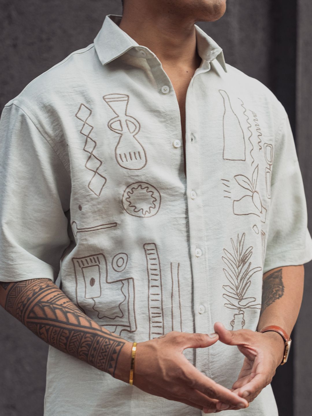 Powerlook Men Abstract Printed Spread Collar India Slim Casual Shirt