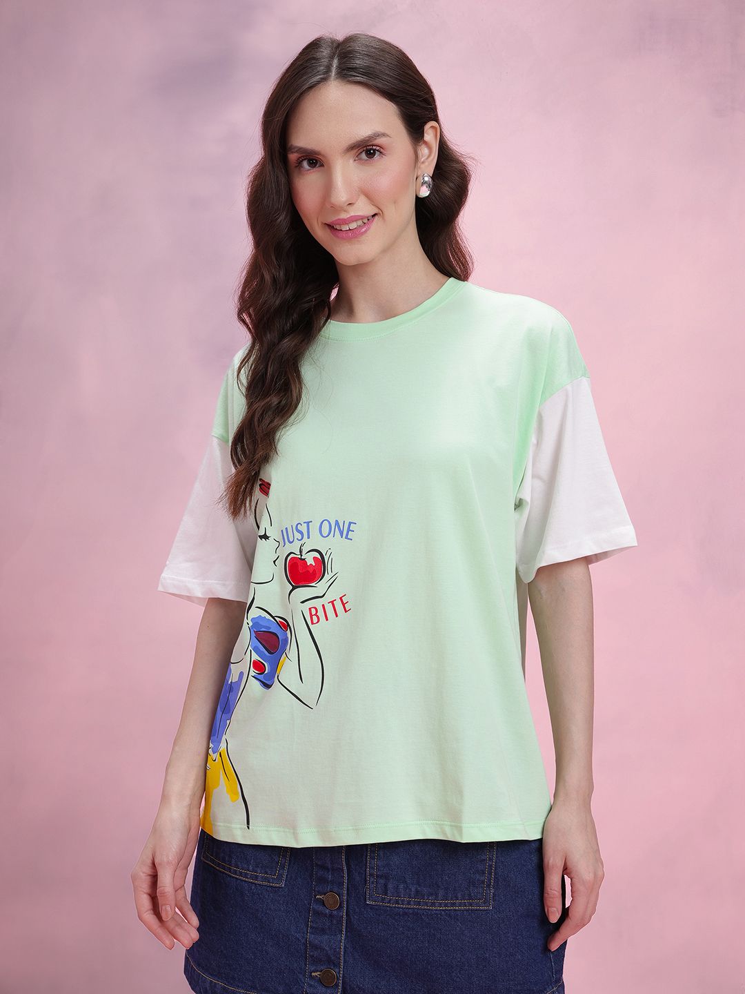 DressBerry Snow White Print Drop-Sleeves Pure Cotton Oversized T-shirt