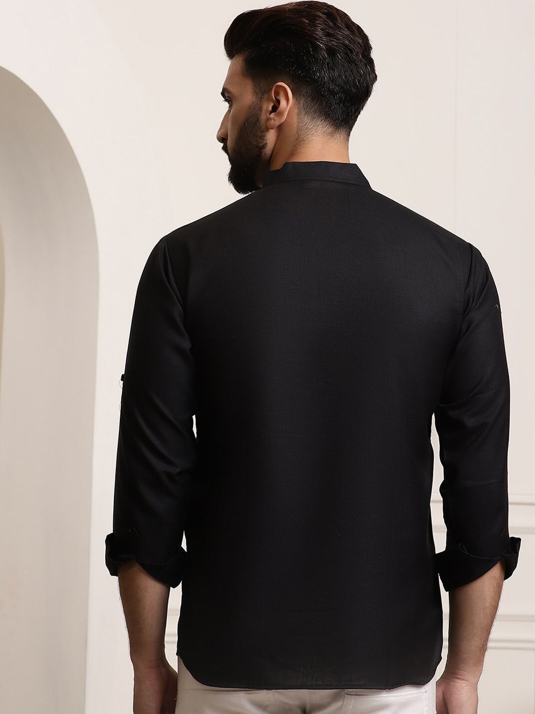 SOJANYA Lelaki Black Thread Work Kurta