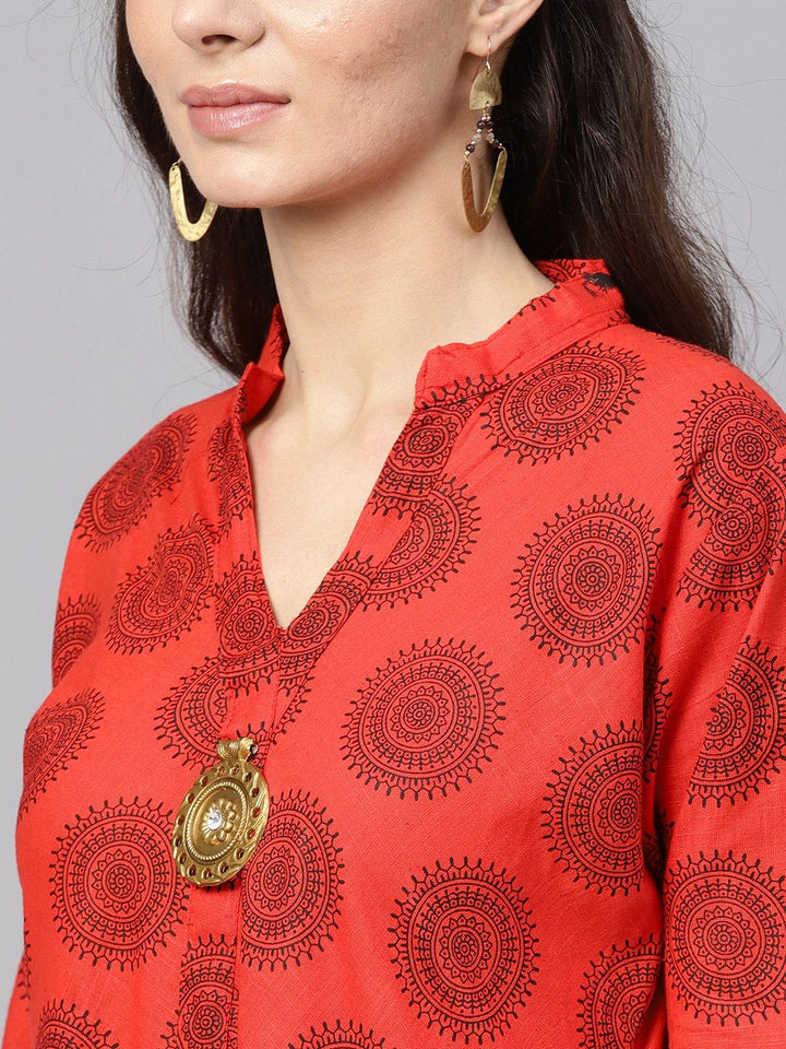 SOJANYA Women Red & Black Printed A-Line Kurta